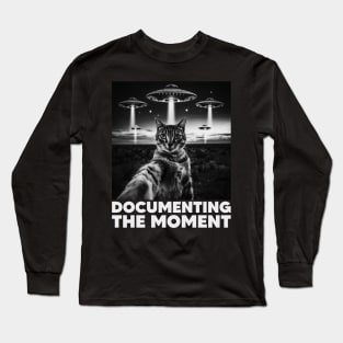 Selfie of Cat And Aliens UFO, Documenting The Moment, Funny Cat Long Sleeve T-Shirt